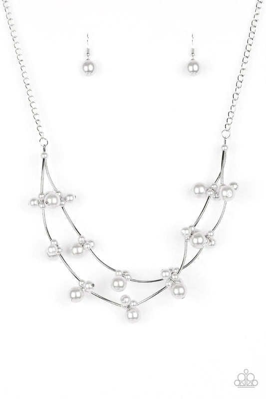 Collar Paparazzi ~ Boda BELLES - Plata