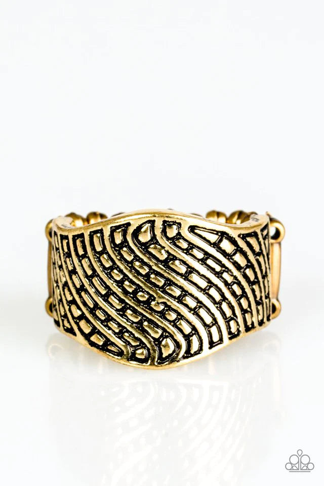 Paparazzi Ring ~ Desert Waves - Brass