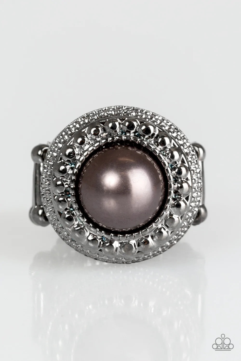 Paparazzi Ring ~ Bronx Beauty - Black