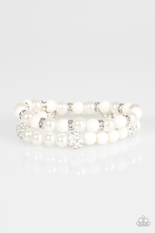 Pulsera Paparazzi ~ Teasingly Tinseltown - Blanco