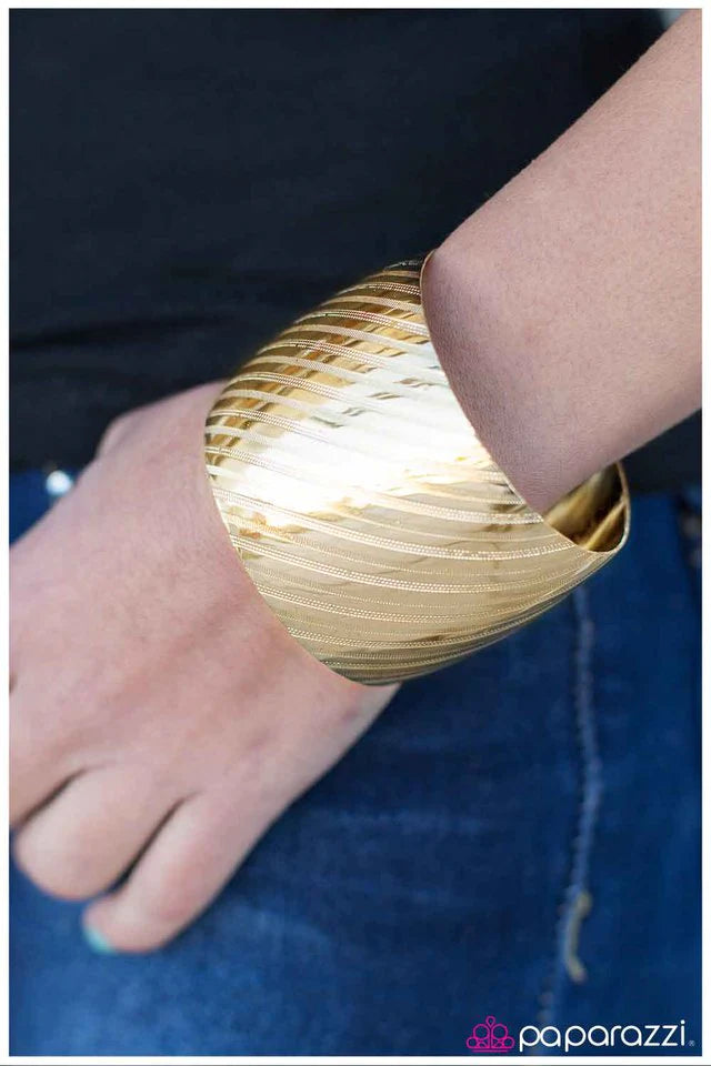 Paparazzi Bracelet ~ Stripe Up a Conversation - Gold