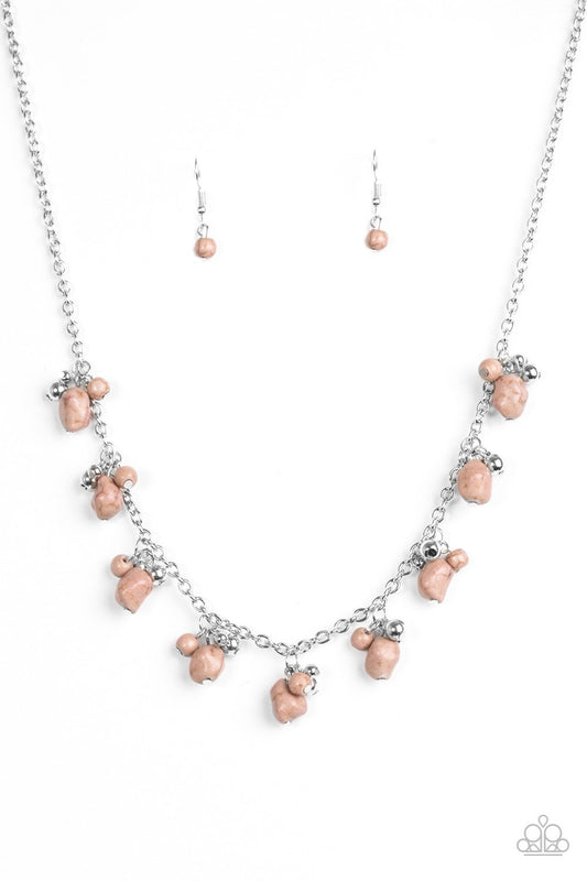 Collar Paparazzi ~ Magnificencia de las Montañas Rocosas - Marrón