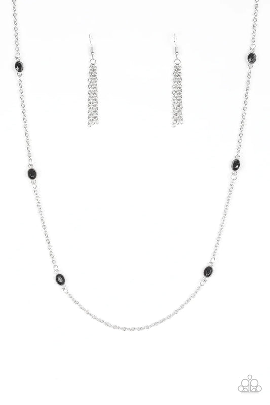 Paparazzi Necklace ~ In Season - Black