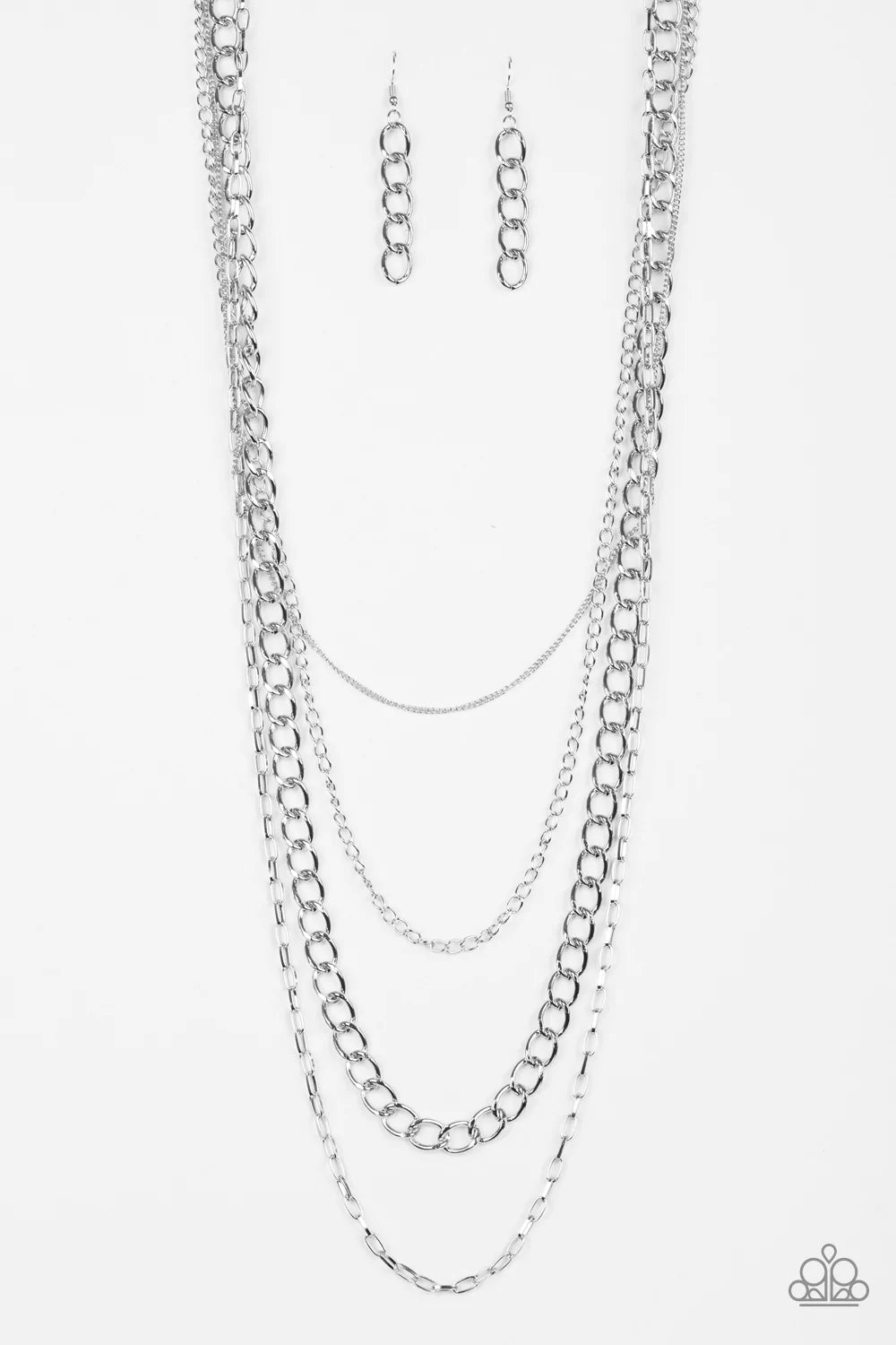 Collar Paparazzi ~ Metro Metal - Plata