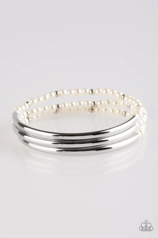 Pulsera Paparazzi ~ City Pretty - Blanco