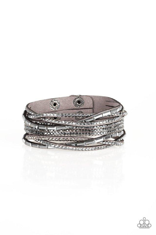 Pulsera Paparazzi ~ Tough Girl Glam - Plata