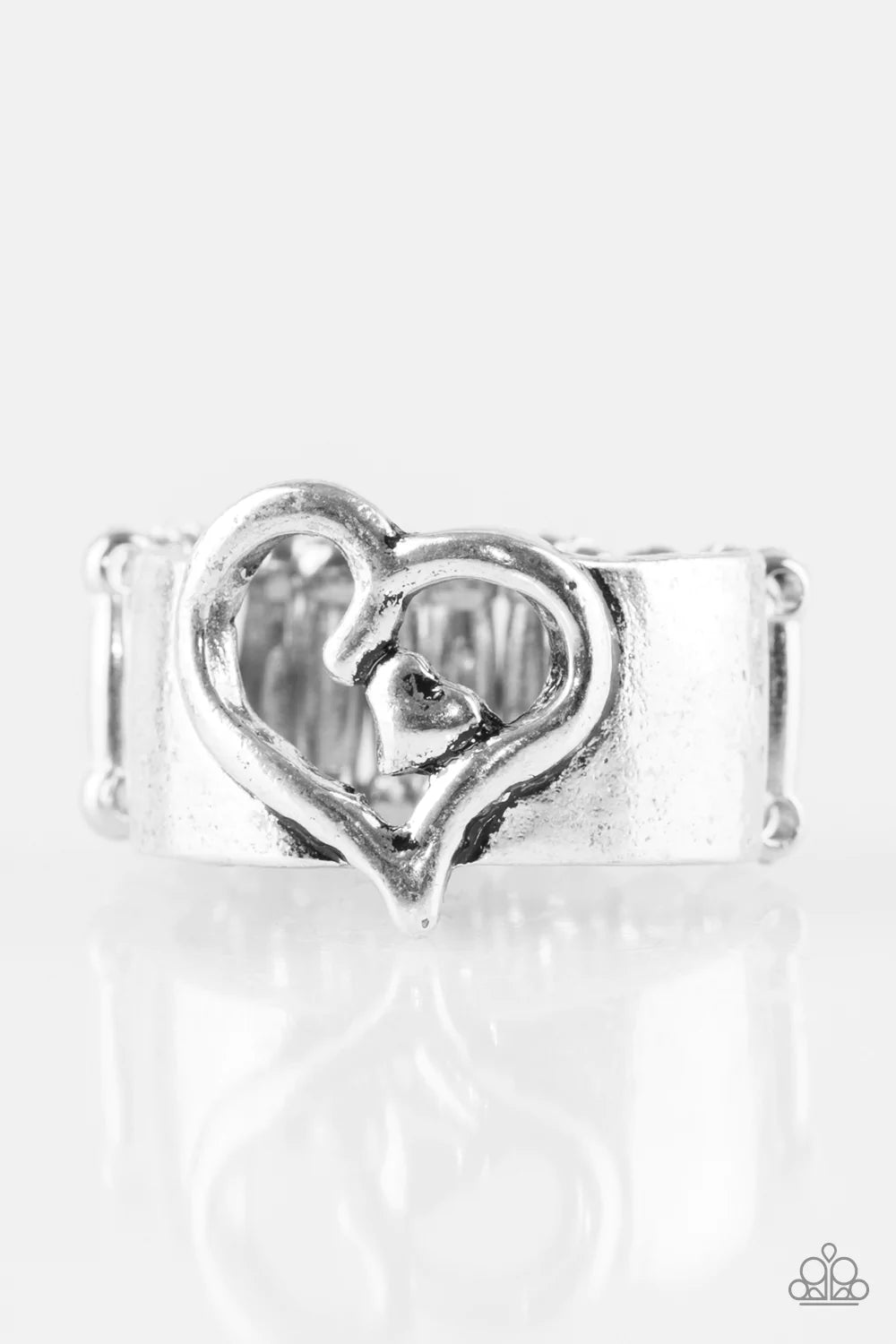 Paparazzi Ring ~ Cute As Cupid - Silver
