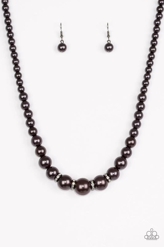 Collar Paparazzi ~ Perlas de fiesta - Negro