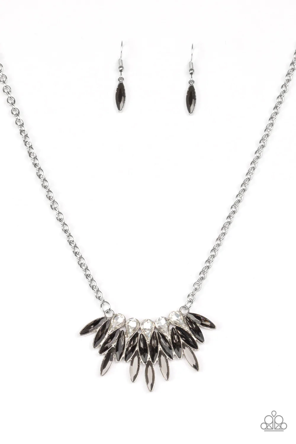 Paparazzi Necklace ~ Crown Couture - Silver