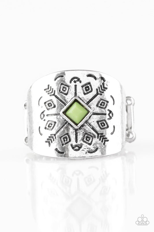 Paparazzi Ring ~ Here Today, Gone Tom-ARROW - Green