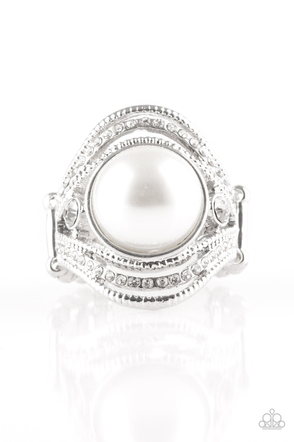 Paparazzi Ring ~ Quite Queen Mary - White