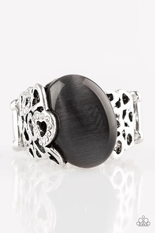 Paparazzi Ring ~ So In Love - Silver