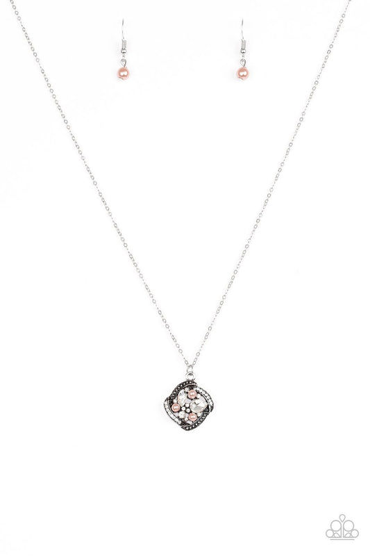 Collar Paparazzi ~ Hablando de lo atemporal - Marrón