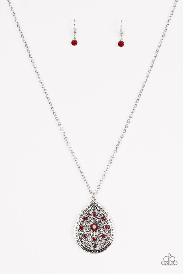 Paparazzi Necklace ~ I Am Queen - Red