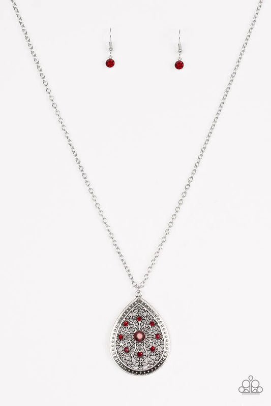 Paparazzi Necklace ~ I Am Queen - Red