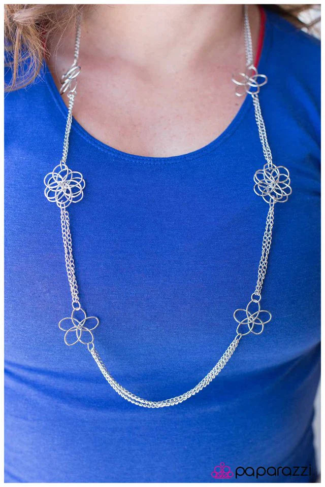 Paparazzi Necklace ~ Brilliant Blossoms - Silver