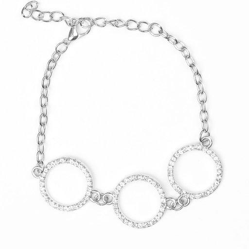 Pulsera Paparazzi ~ Vístete como corresponde - Blanco