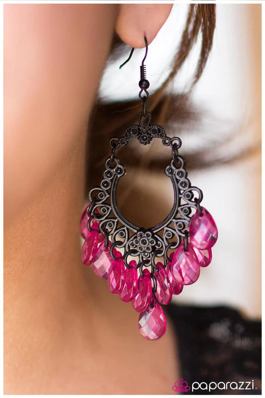 Paparazzi Earring ~ Drop It! - Pink