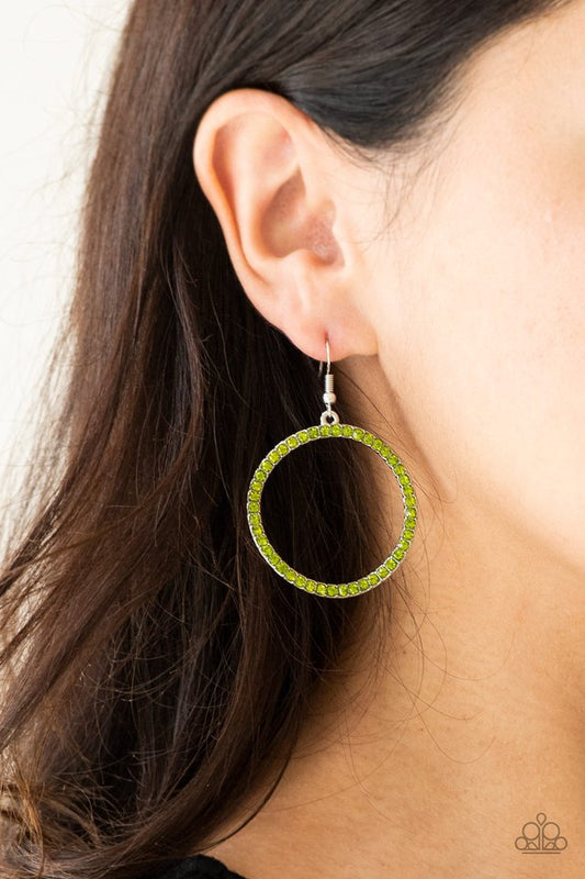 Stoppin Traffic - Green - Paparazzi Earring Image