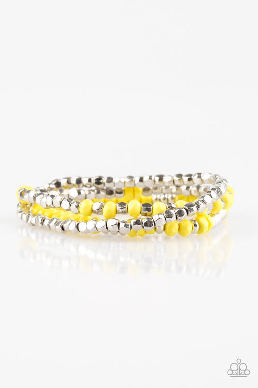 Pulsera Paparazzi ~ Muy vivaz - Amarillo