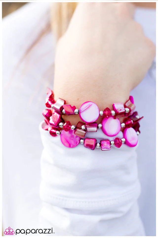 Pulsera Paparazzi ~ Pile It On - Rosa