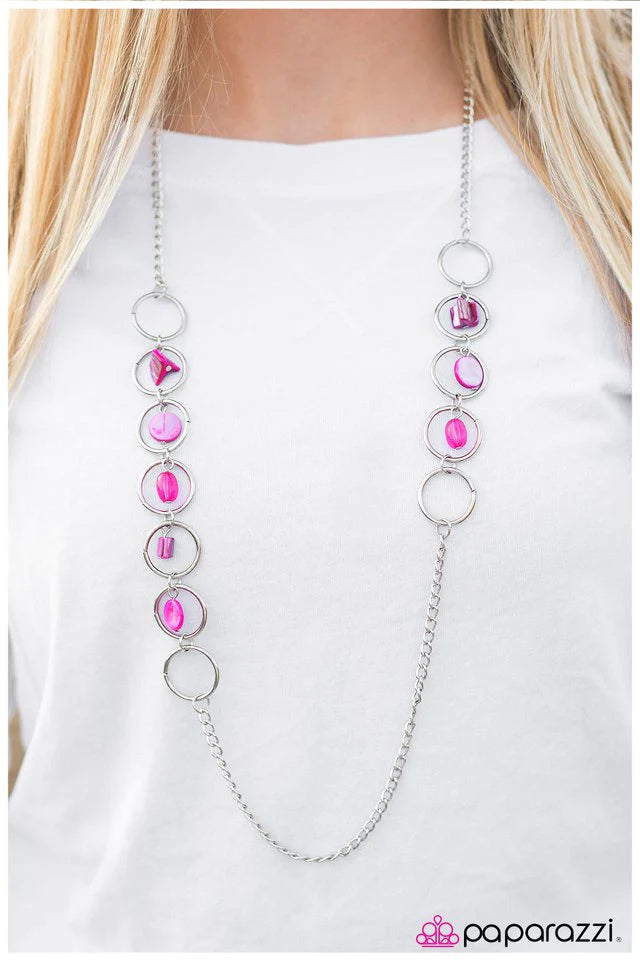 Collar Paparazzi ~ No te quedes corto - Rosa