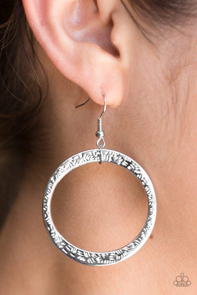 Paparazzi Earring ~ Wildly Wild-lust - Silver