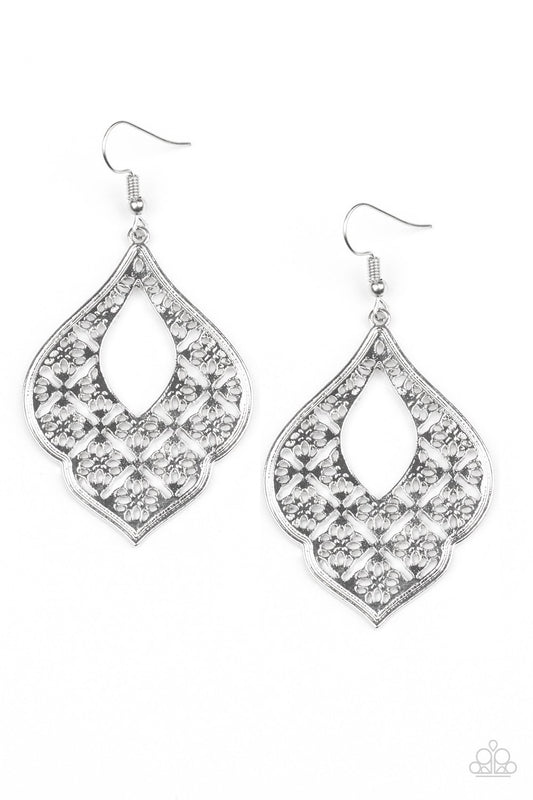 Paparazzi Earring ~ Totally Taj Mahal - Silver