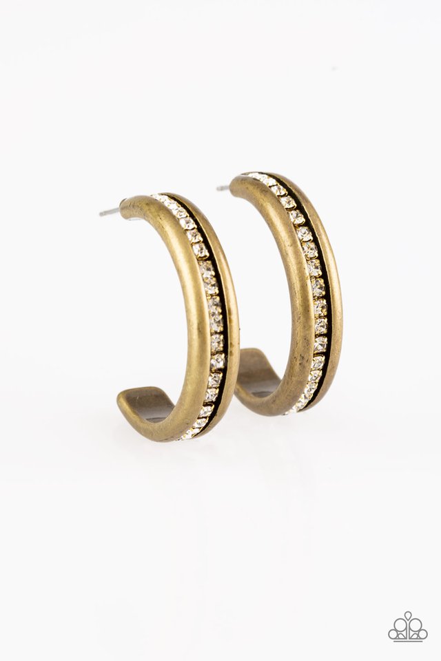 5th Avenue Fashionista - Brass - Paparazzi Earring Image