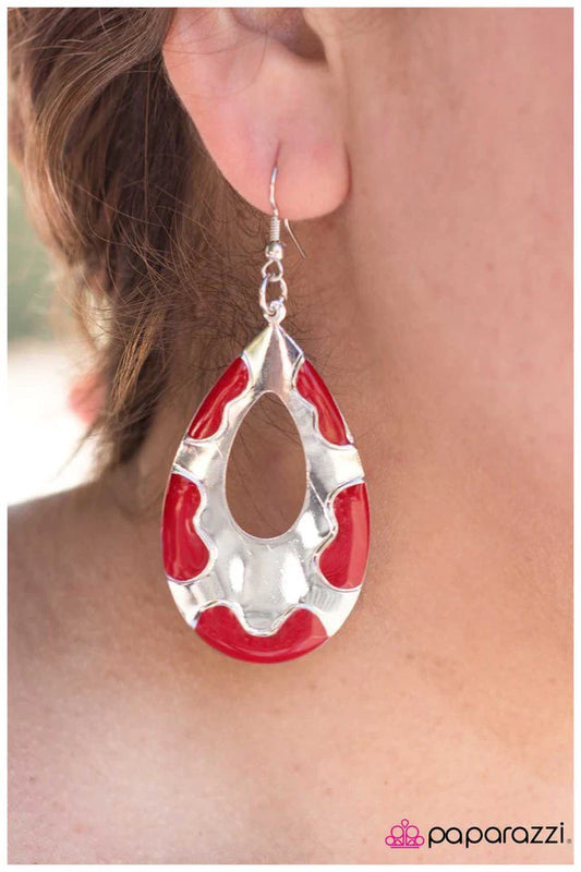 Paparazzi Earring ~ Hit The Spot - Red