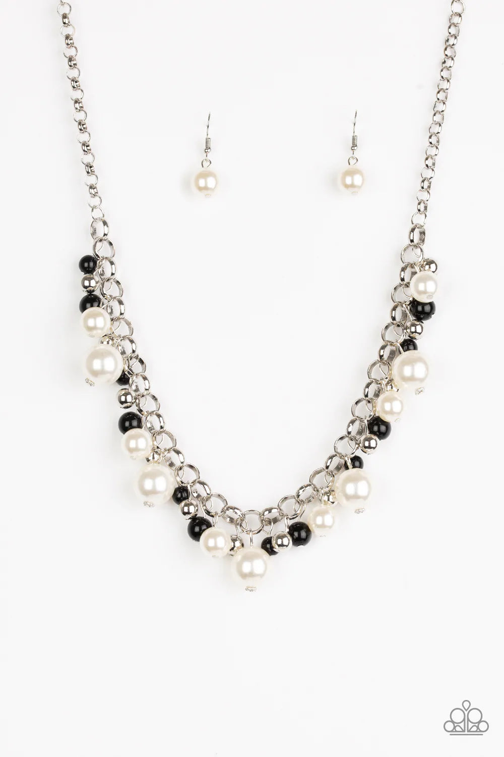 Paparazzi Necklace ~ The Upstater - Black