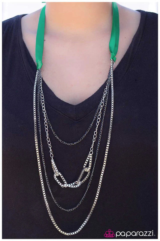 Paparazzi Necklace ~ Delicately Dangerous - Green