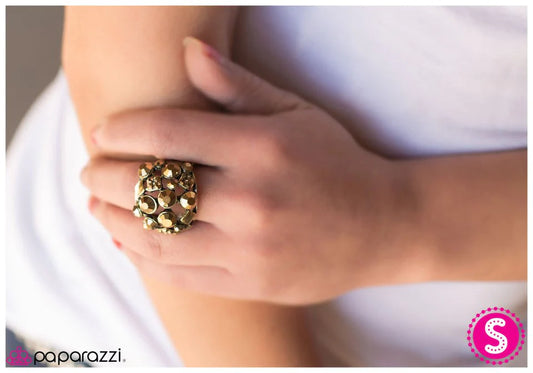 Paparazzi Ring ~ Glisten Up - Brass