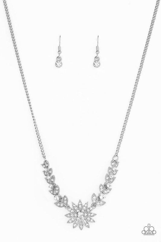 Paparazzi Necklace ~ Garden Glamour - White