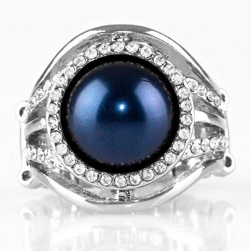 Anillo Paparazzi ~ Mimado con perlas - Azul