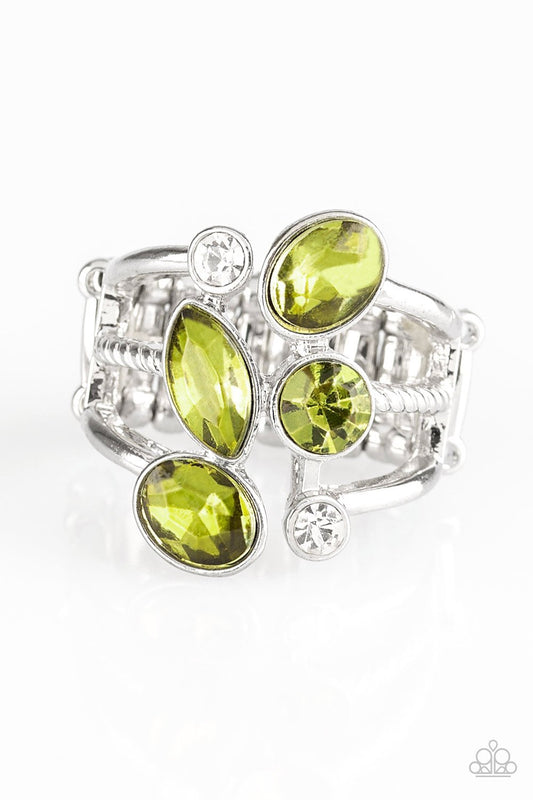 Paparazzi Ring ~ Metro Mingle - Green