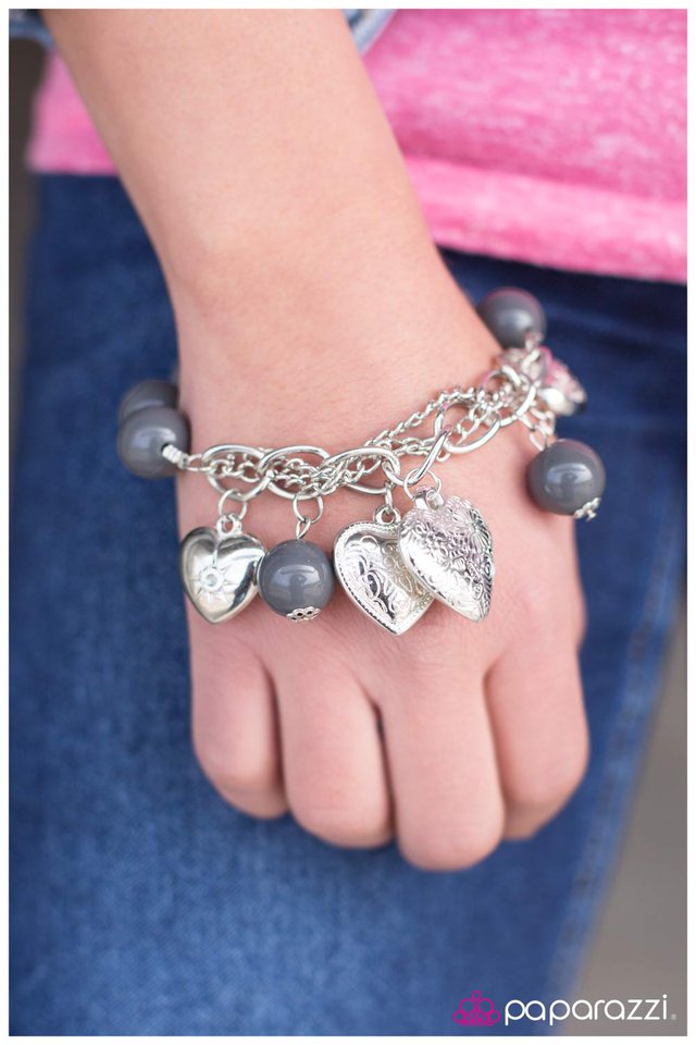 Paparazzi Bracelet ~ Heart of Hearts - Silver