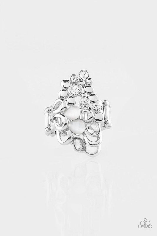 Paparazzi Ring ~ Sparkle Splash - White