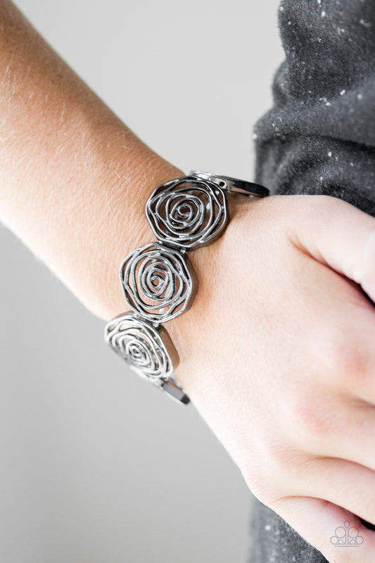 Paparazzi Bracelet ~ Beat Around The ROSEBUSH - Black