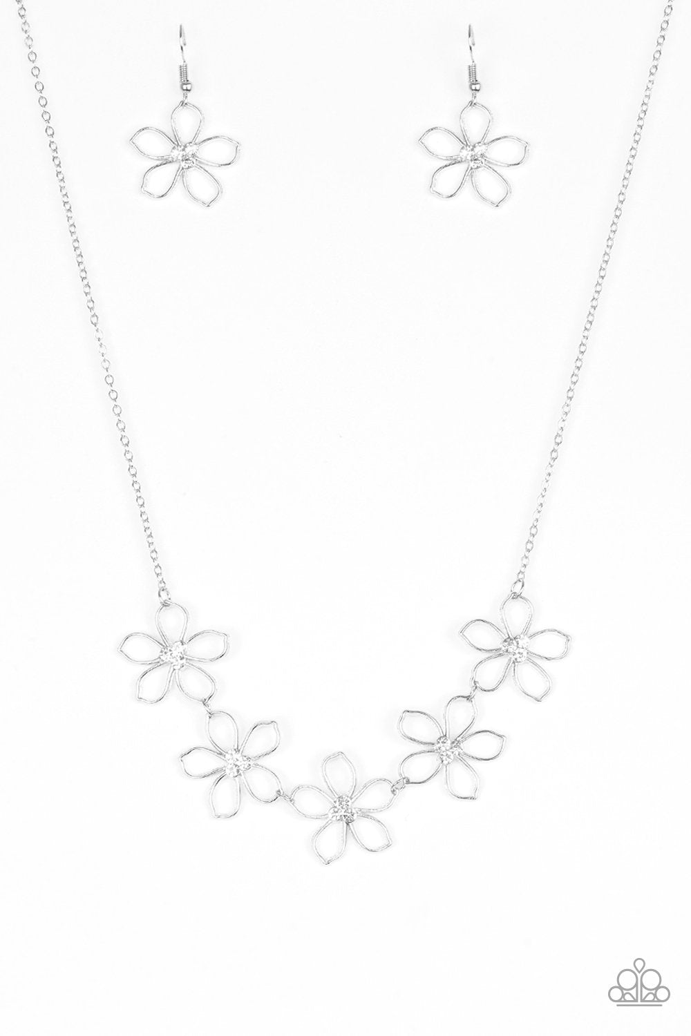 Paparazzi Necklace ~ Hoppin Hibiscus - White