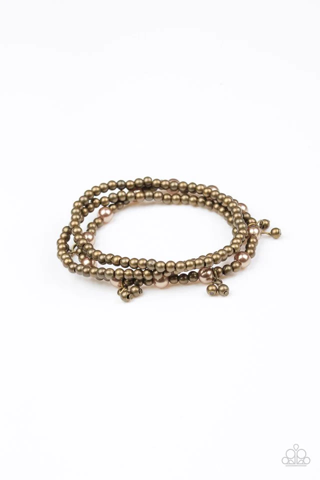 Paparazzi Bracelet ~ GRANDIOSE Slam - Brass