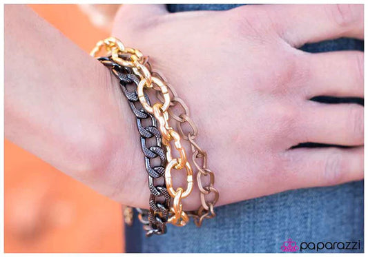 Pulsera Paparazzi ~ ¡Te reto! - Oro