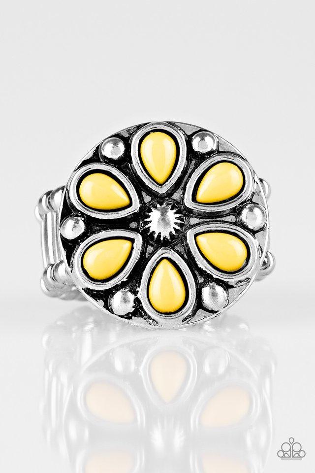 Paparazzi Ring ~ Color Me Calla Lily - Yellow