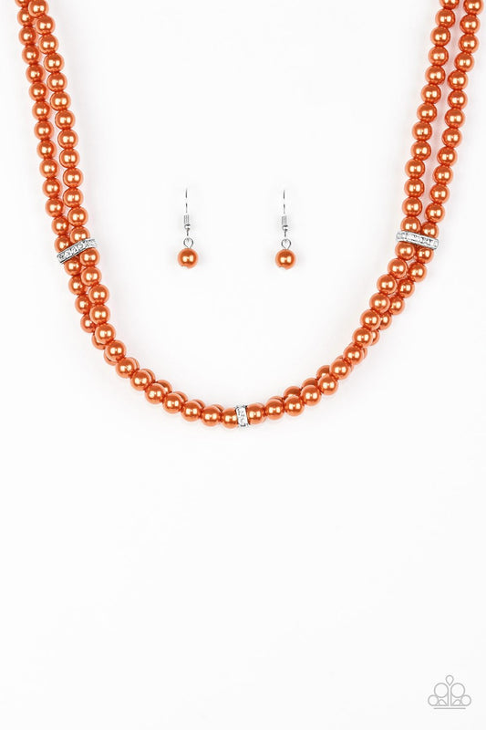 Collar Paparazzi ~ Ponte tu vestido de fiesta - Naranja