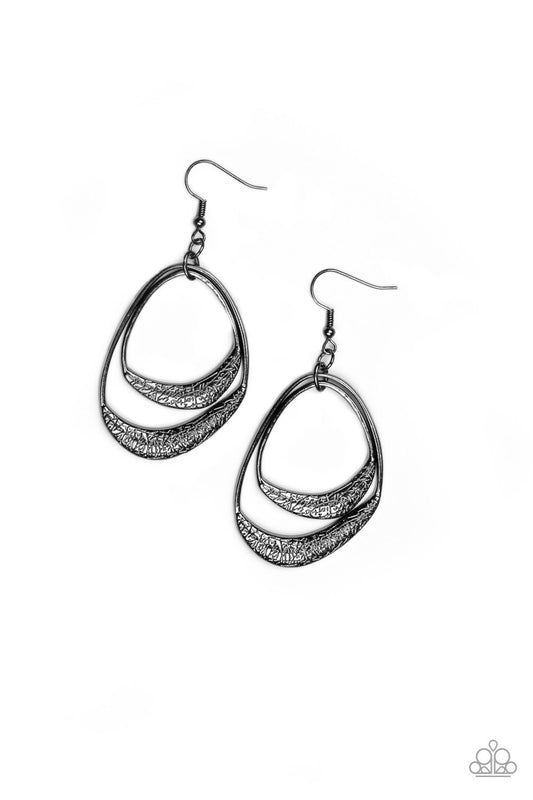 Paparazzi Earring ~ Follow The Beaten Path - Black