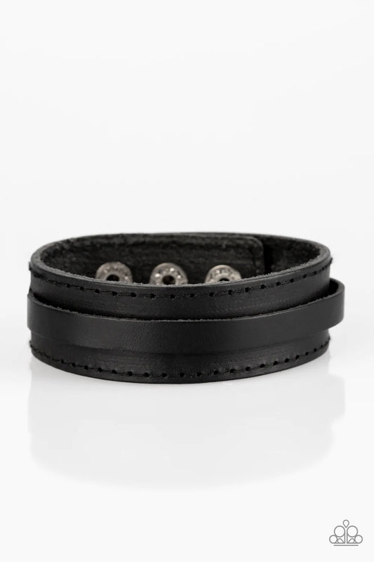 Pulsera Paparazzi ~ Scenic Scout - Negra