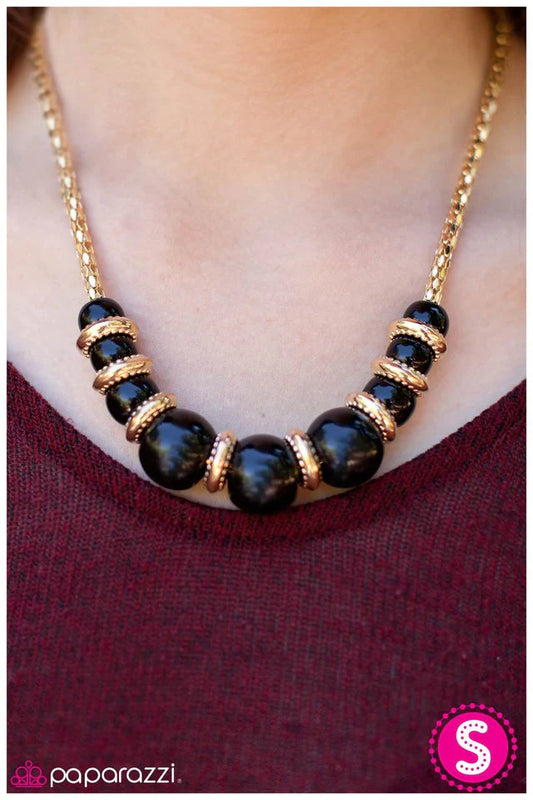 Paparazzi Necklace ~ Ripples of Refinement - Gold