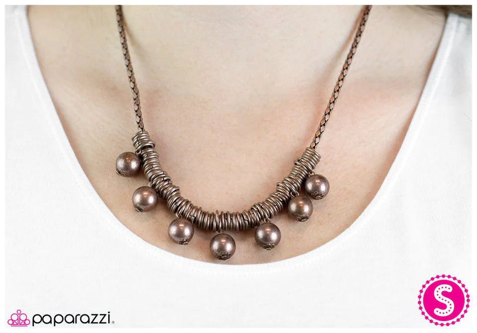 Collar Paparazzi ~ Lucky Strike - Cobre