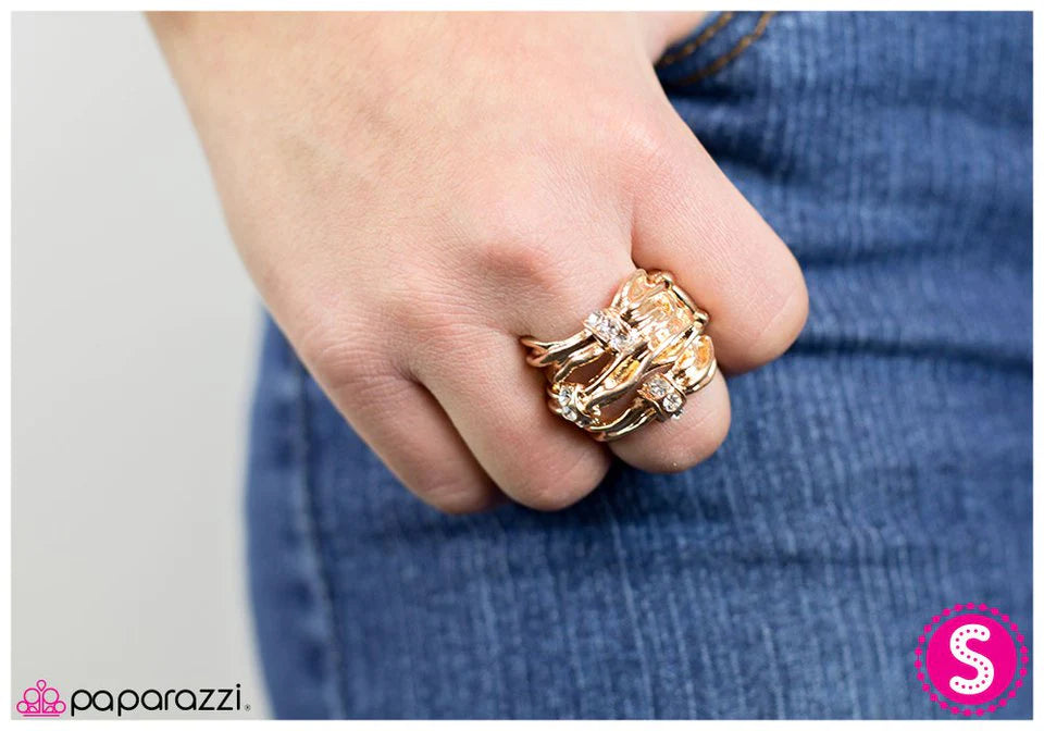 Anillo Paparazzi ~ Un ejemplo brillante - Oro