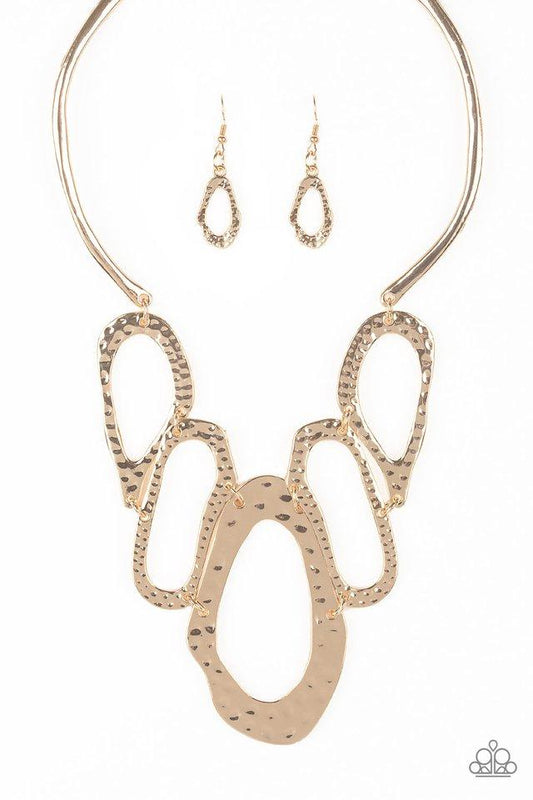 Collar Paparazzi ~ Prime Prowess - Oro